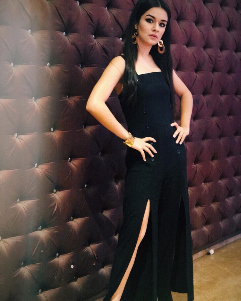 Avneet Kaur’s Black Outfit Collections - 3