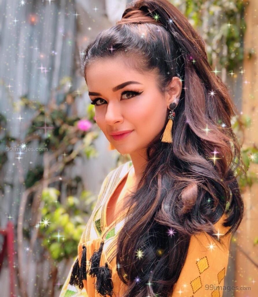 Avneet Kaur’s Retro Look! - 0