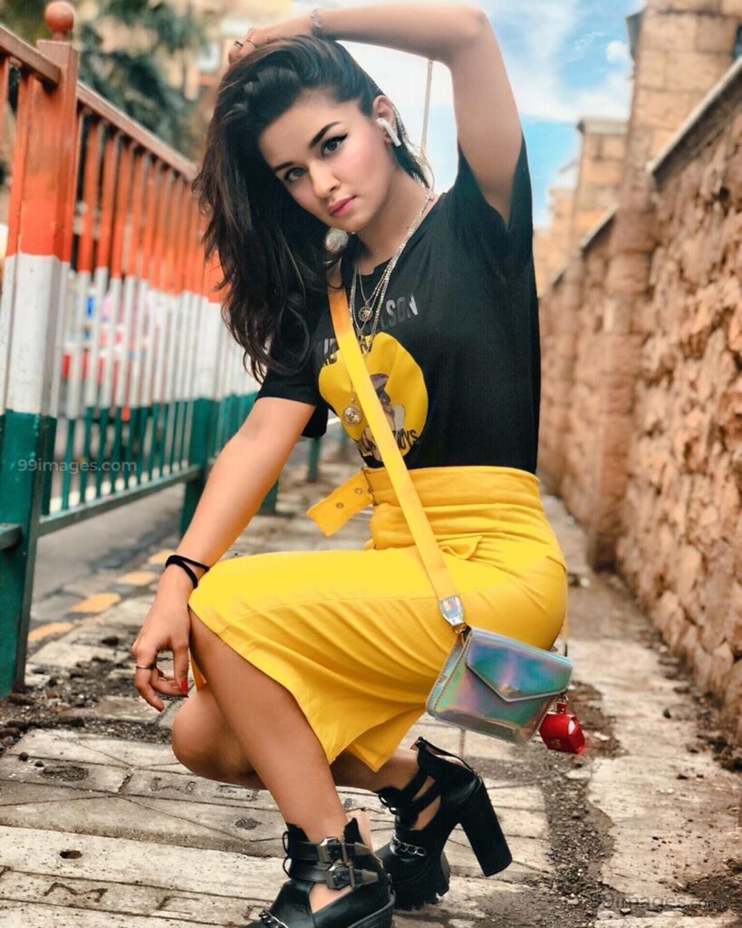 7 Times Avneet Kaur Wowed Us with Her Style - 2