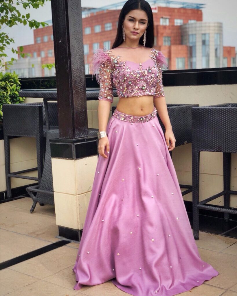 Be It Sarees or Ethnic Fusion Wear, How Avneet Kaur Rocked in Every Avatar! - 4