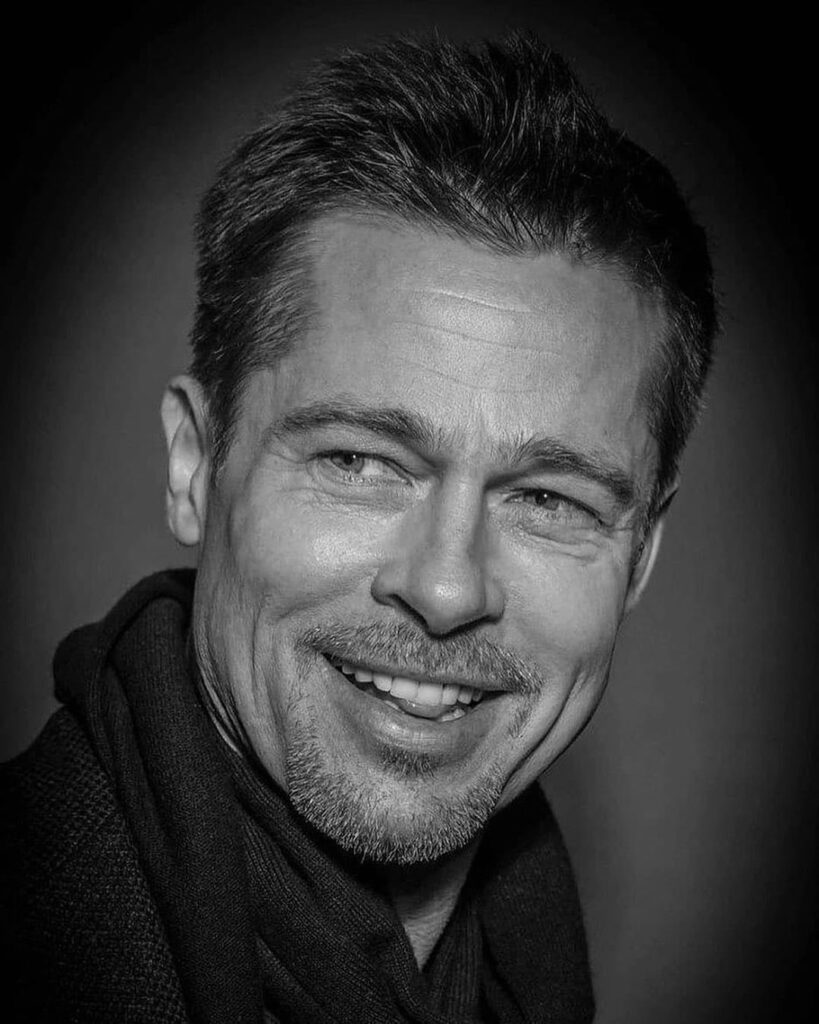 Brad Pitt: The striking Hollywood Actor - 7