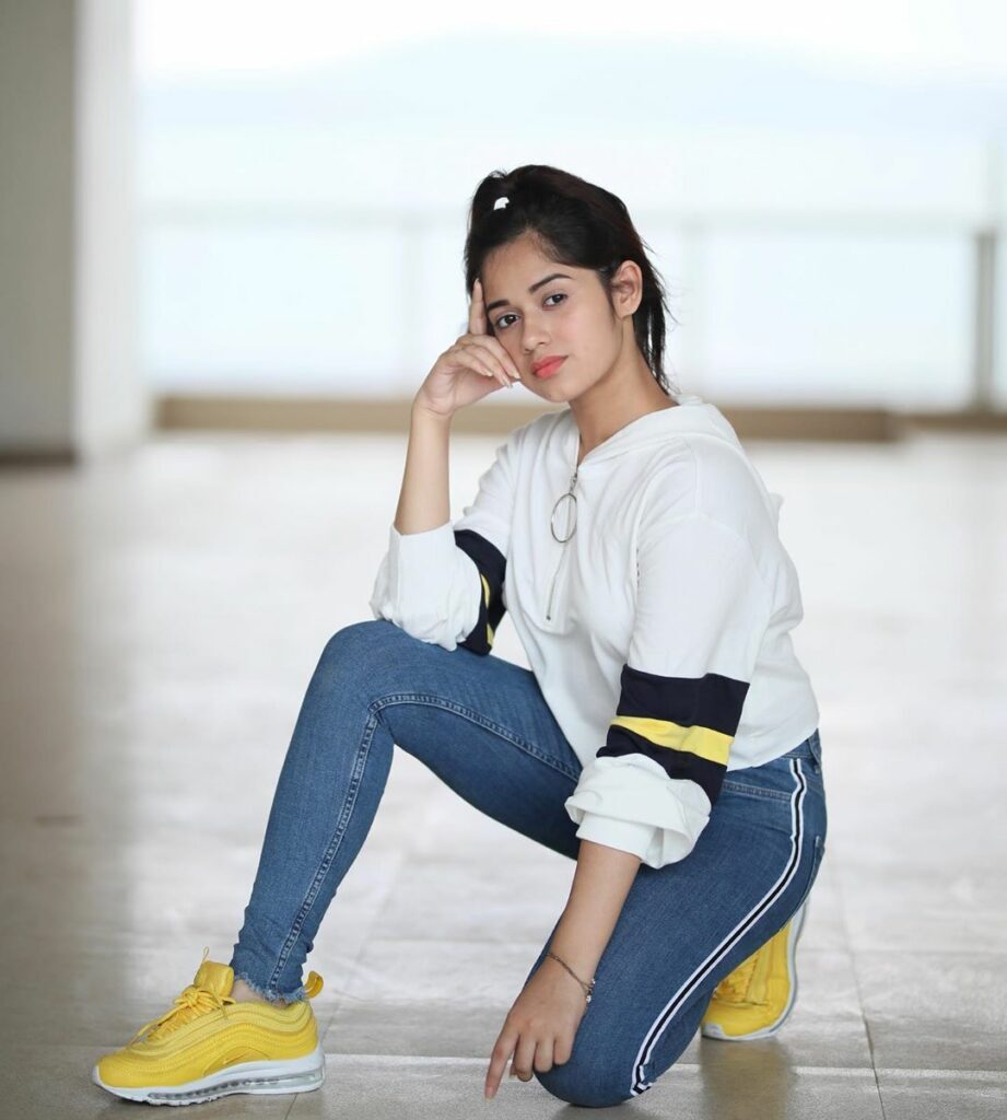 Check Out! Jannat Zubair’s Styles That Will Make You Look Cool - 1