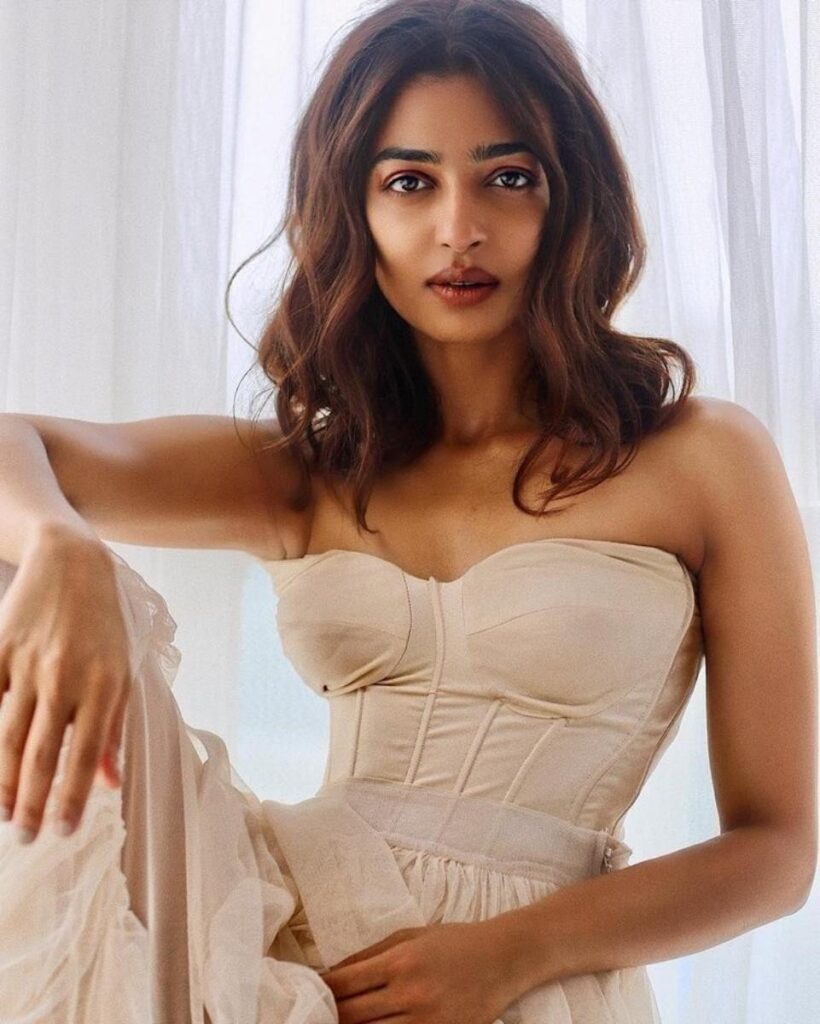 Check Out Radhika Apte’s Sizzling Hot Pictures! - 0