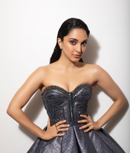 Janhvi Kapoor, Nora Fatehi, Disha Patani, Kiara Advani, Tara Sutaria: 10 Celebs Who Wore Designer Dresses And Looked Better Than Models - 6