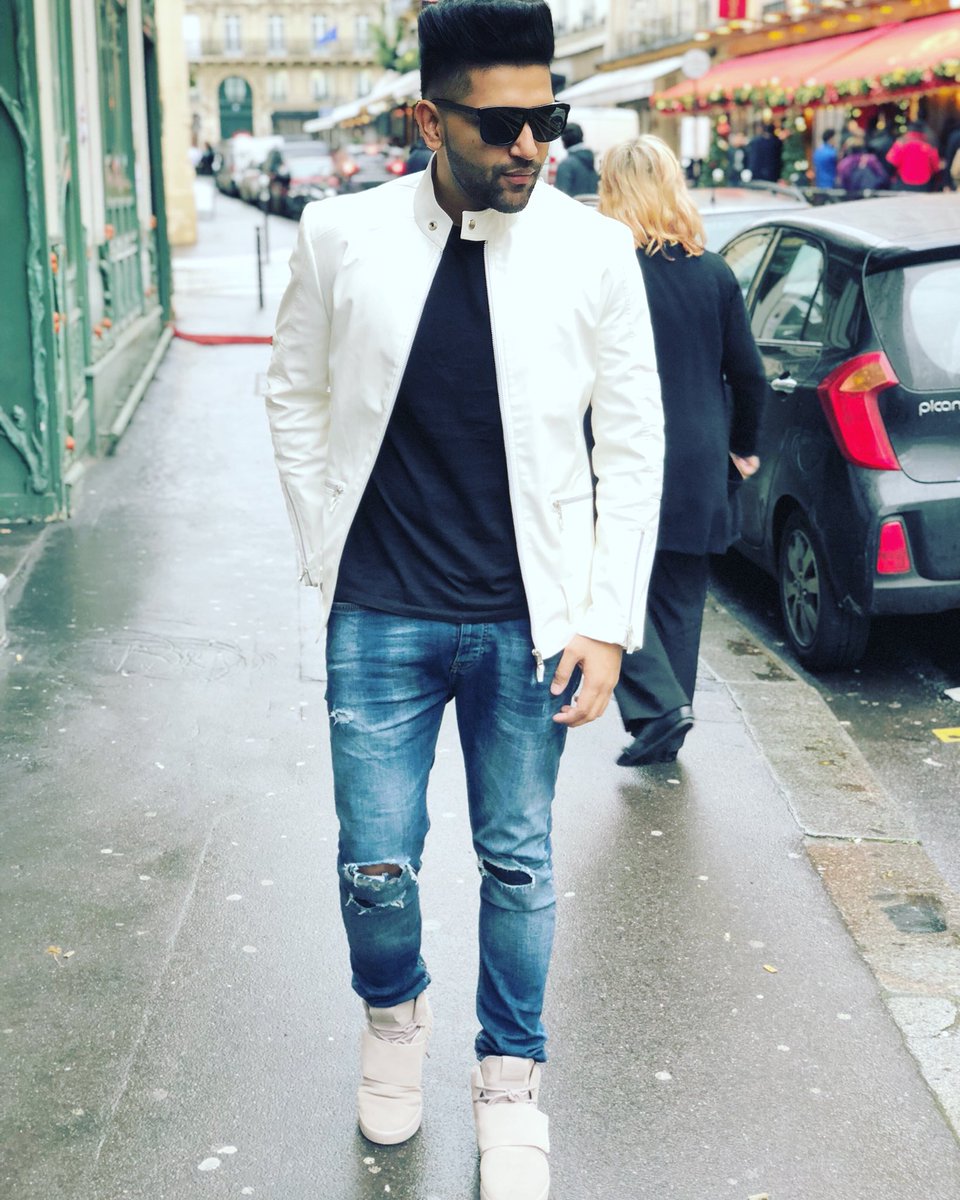 Guru Randhawa is a true fashionista, and his latest Instagram pictures are proof! 9