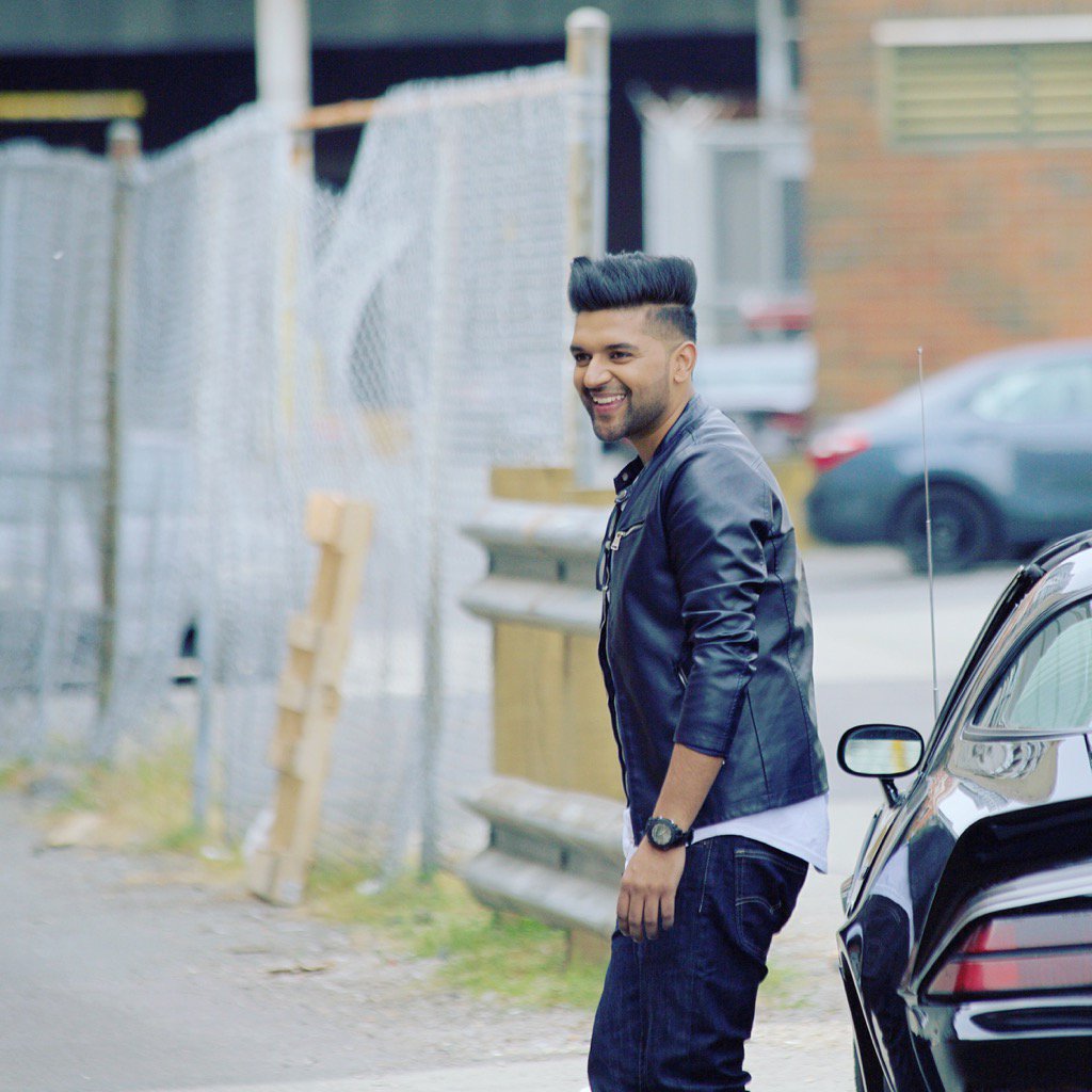 Guru Randhawa is a true fashionista, and his latest Instagram pictures are proof! - 3