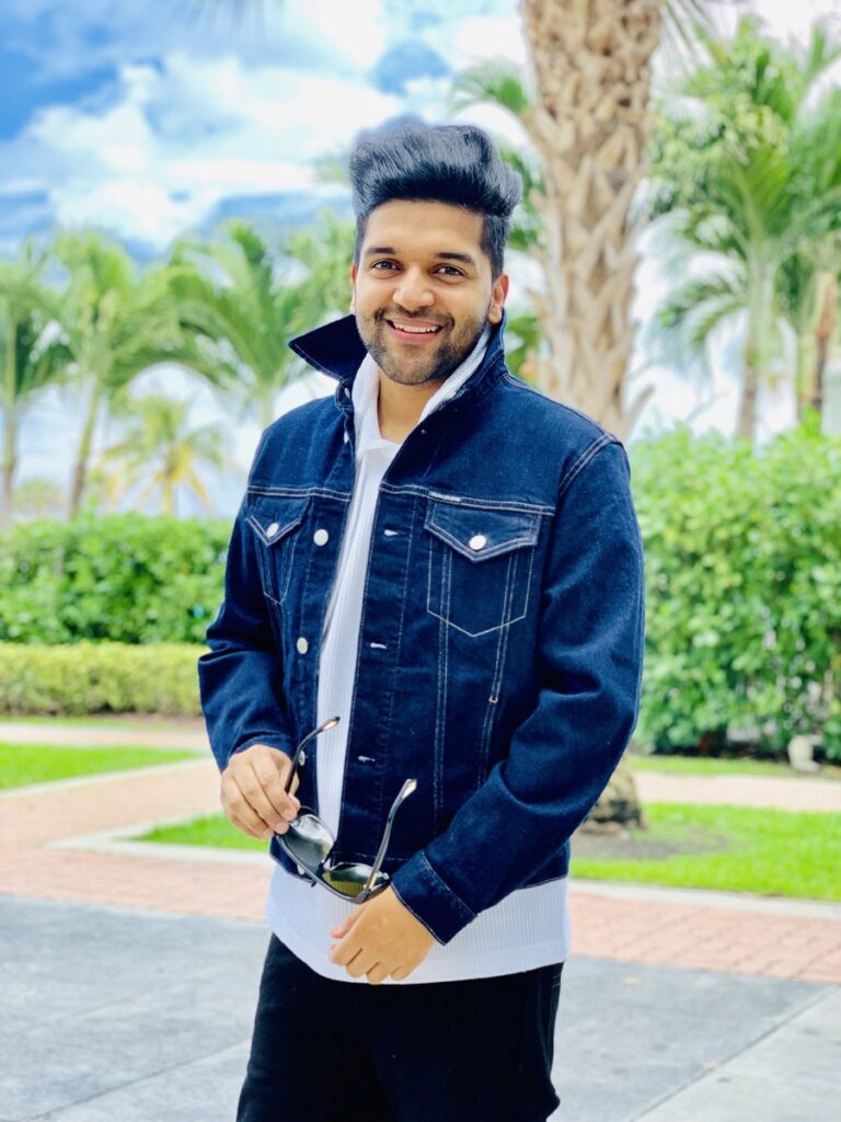 Guru Randhawa is a true fashionista, and his latest Instagram pictures are proof! - 2