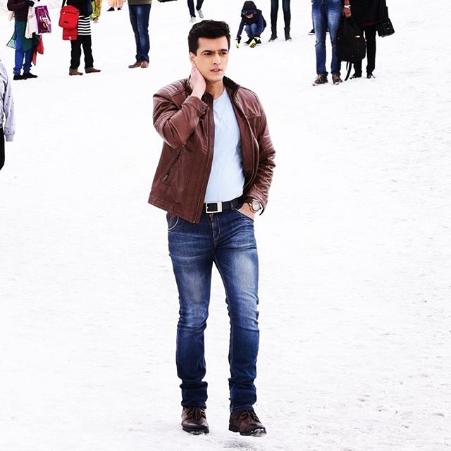 If you have a crush on Mohsin Khan, here are some things you need to look at now - 3