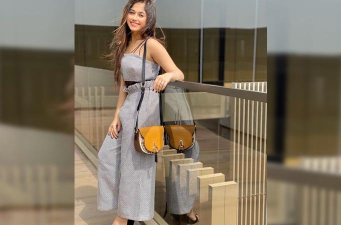 Jannat Zubair’s Airport Style that will inspire your vacation wardrobe! - 1