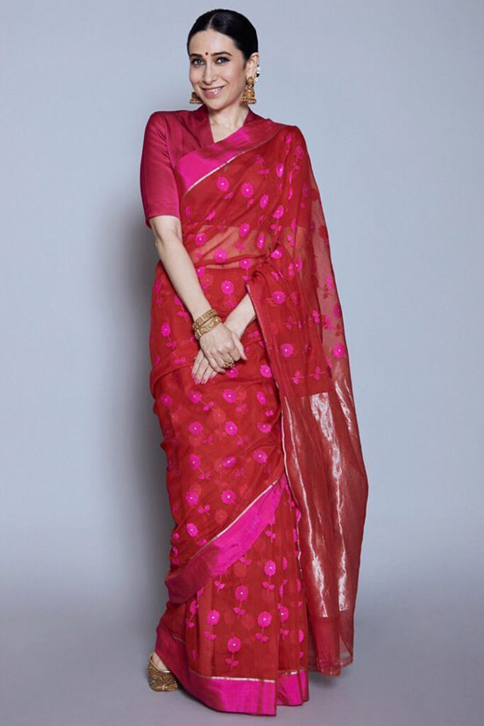 Karisma Kapoor’s Saree Look: Be the best-dressed bridesmaid at your friend’s wedding ceremony - 4