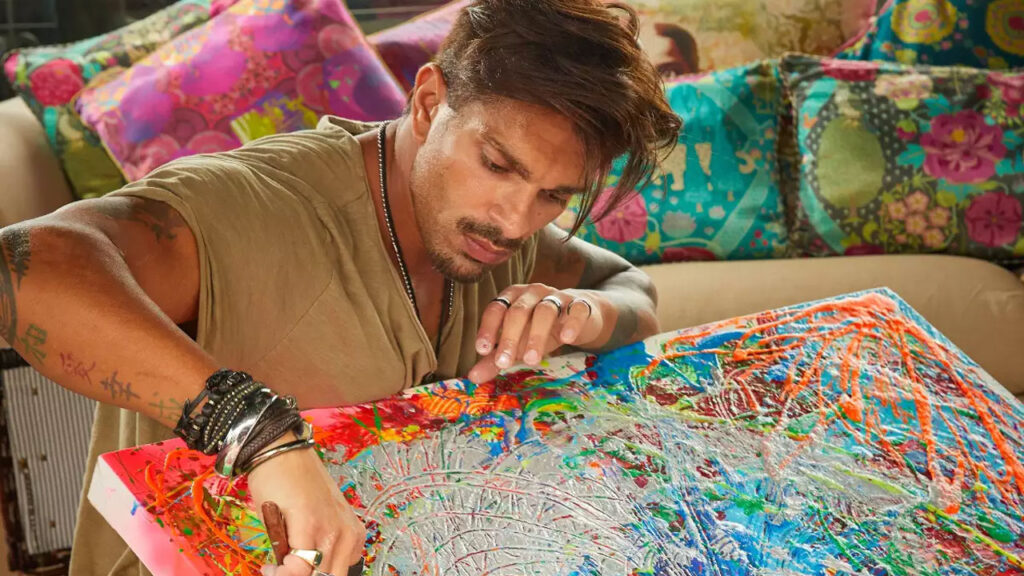 Kasauti Zingadii Kay star Karan Singh Grover is a brilliant and vivid painter