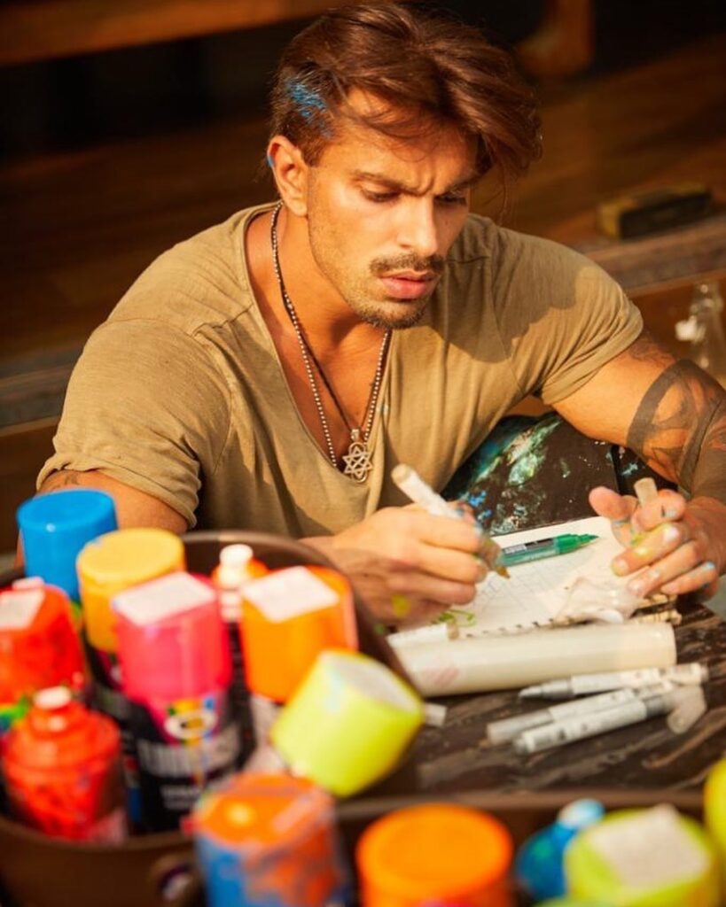 Kasautii Zingadii Kay star Karan Singh Grover is a brilliant and vivid painter - 4