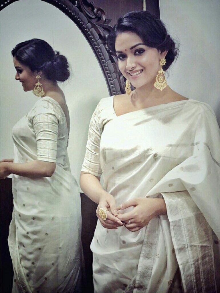 Keerthy Suresh and Samantha Akkineni’s simple yet striking saree look! - 0