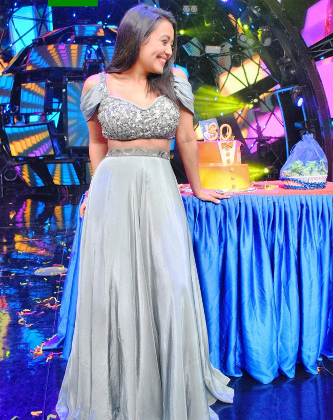 Meet Bollywood Singer Neha Kakkar’s stunning lehenga pictures! - 4