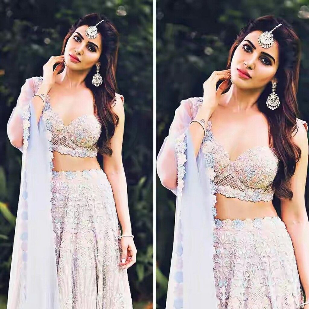 Nayanthara, Anushka Shetty, Keerthy Suresh, Samantha Akkineni: Add this embellished pieces to your wishlist right now! - 6