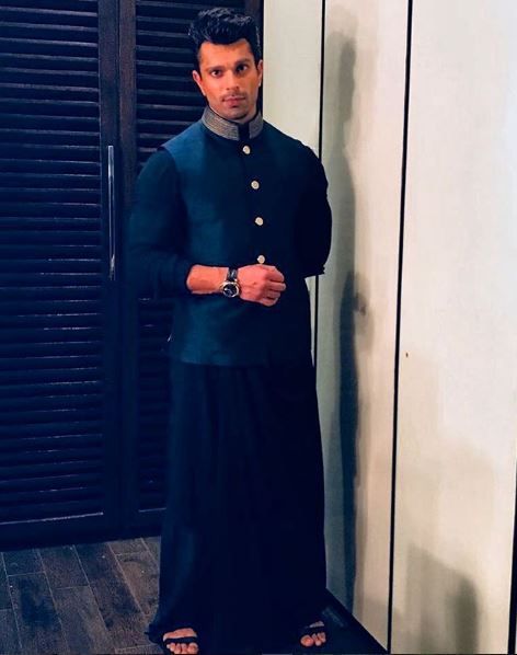 Parth Samthaan, Karan Singh Grover, Pearl V Puri, Sumedh Mudgalkar: Pick the best-man outfit for your friend’s sangeet ceremony! - 3