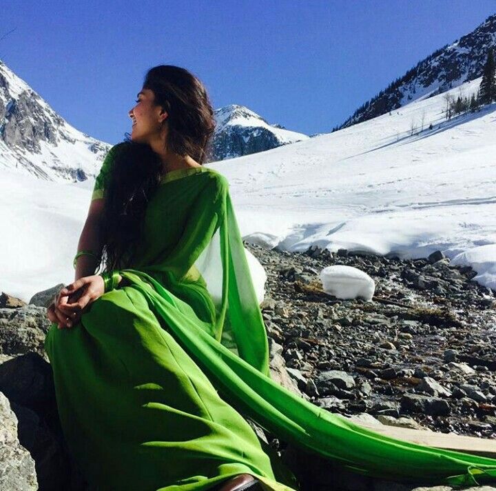 Pooja Hegde, Keerthy Suresh, Radhika Pandit, Sai Pallavi, Samantha Akkineni look drop-dead gorgeous in green outfits! - 0