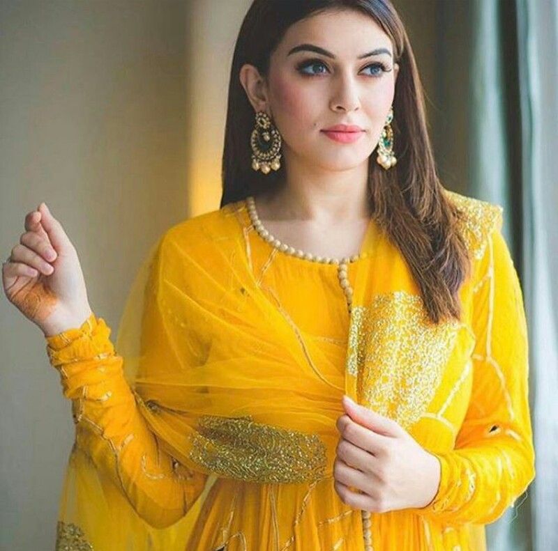 Radhika Pandit, Sai Pallavi, Samantha Akkineni, Anushka Shetty, Hansika Motwani: Tollywood Celebrities Who Are Slaying In Yellow Outfits - 2