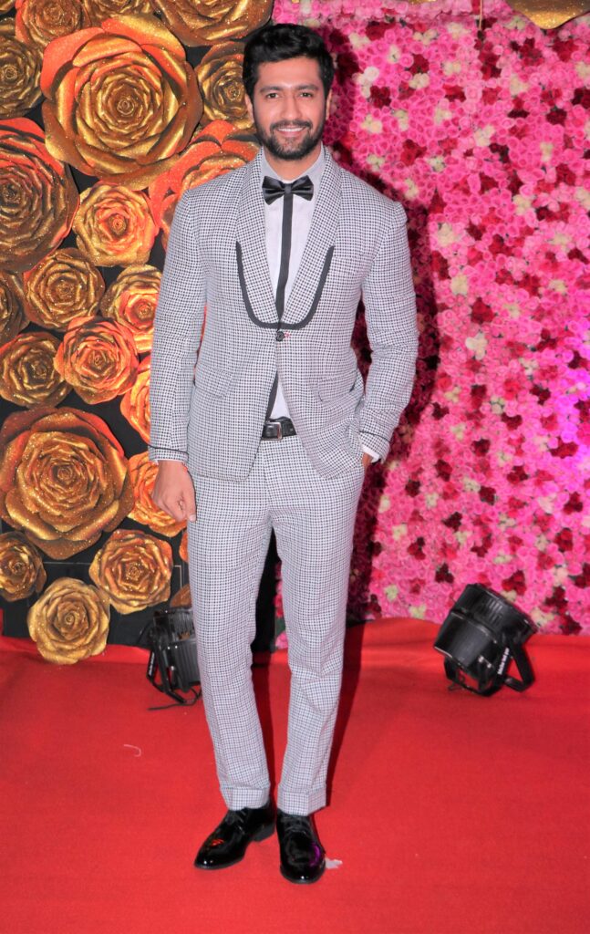 Ranveer Singh, Kartik Aaryan, Hrithik Roshan, Varun Dhawan, Vicky Kaushal: Who Carries Best Red Carpet Look? - 3