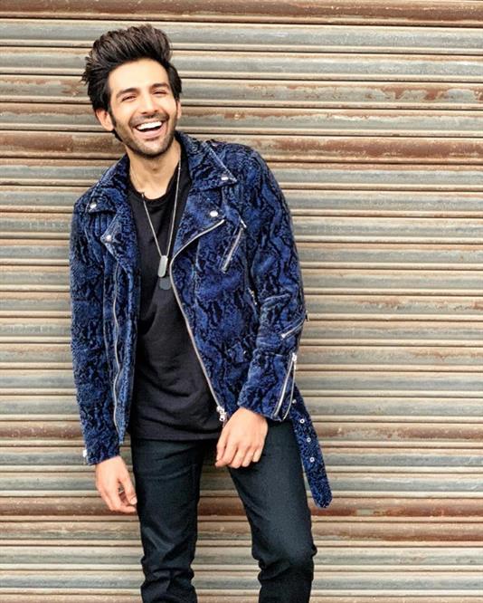 5 Recent Outfits Worn By Kartik Aaryan That You’re Dreaming About! - 2