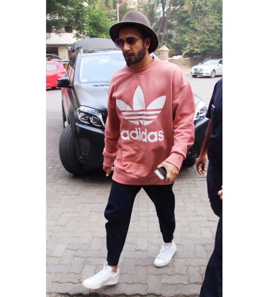 Ranveer Singh, Kartik Aryan, Hrithik Roshan, Vicky Kaushal: How To Wear A Sweatshirt In Style This Season? - 0