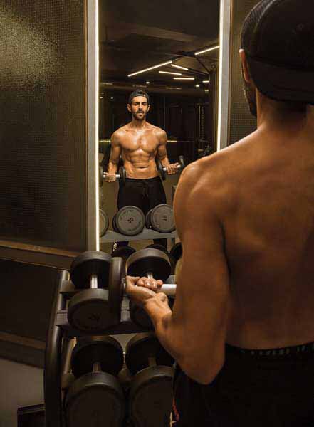 Ranveer Singh, Kartik Aaryan, Salman Khan, Hrithik Roshan: How Bollywood celebs motivate us to stay fit - 3