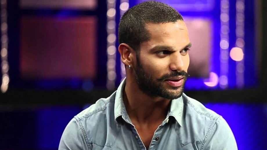 Shikhar Dhawan recites a poem of Wasim Barelvi