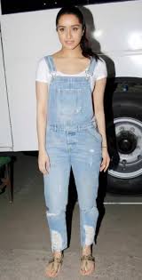 Shraddha Kapoor, Kriti Sanon, Kiara Advani, Ananya Panday: Who Pulled Off The Dungaree Look Brilliantly? - 3