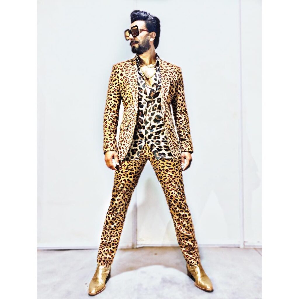 Take a party night outfit cue from Ranveer Singh, Hrithik Roshan And Kartik Aaryan! - 0