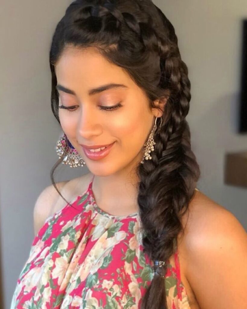 Taking Inspiration From Janhvi Kapoor And Jacqueline Fernandez’s Hairstyle - 0