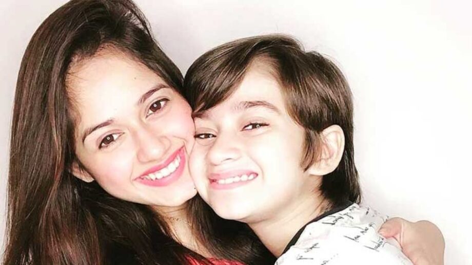This is How Aayan Zubair Did Make-up of Jannat Zubair: Find Out