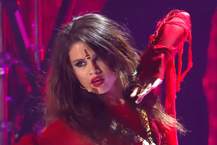 When Selena Gomez’s bindi look at MTV Movie Awards sparked a controversy - 2