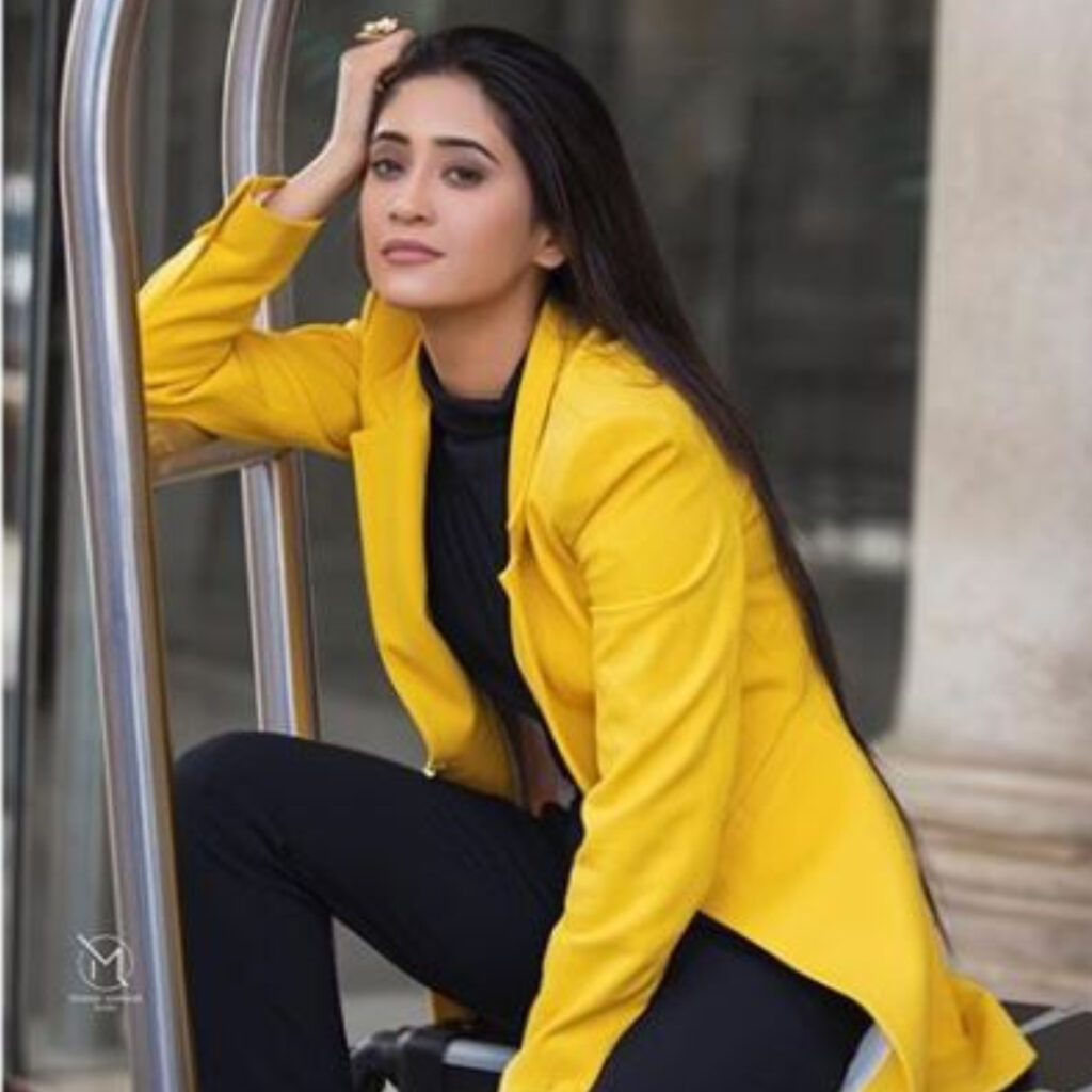 Shivangi Joshi Is A Fashion Influencer - 1