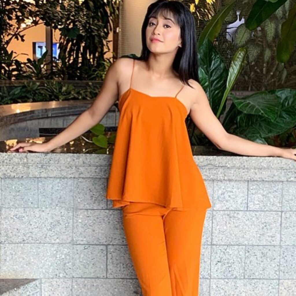 Shivangi Joshi Is A Fashion Influencer - 7