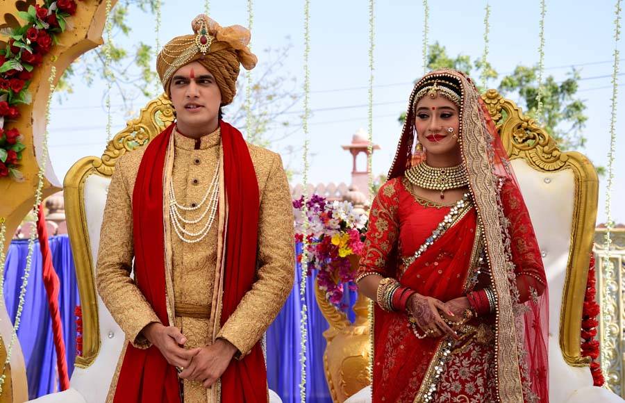 Yeh Rishta Kya Kehlata Hai: When Kartik and Naira got into the best of expressions - 1