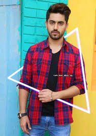 Zain Imam Looks HOT In These Checkered Outfits, See pics - 0