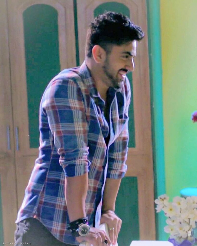 Zain Imam Looks HOT In These Checkered Outfits, See pics - 2