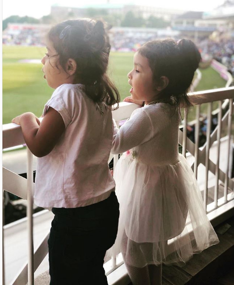 Ziva Dhoni vs Gracia Raina: The Cutest Cricket Supporter - 1