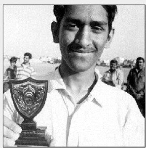 10 Rare UNSEEN Photos Of MS Dhoni From Childhood  - 2