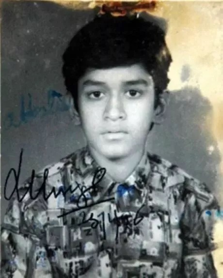 10 Rare UNSEEN Photos Of MS Dhoni From Childhood  - 0