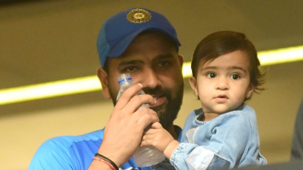 Adorable Father-Daughter Moments Of Rohit Sharma and Samaira - 2