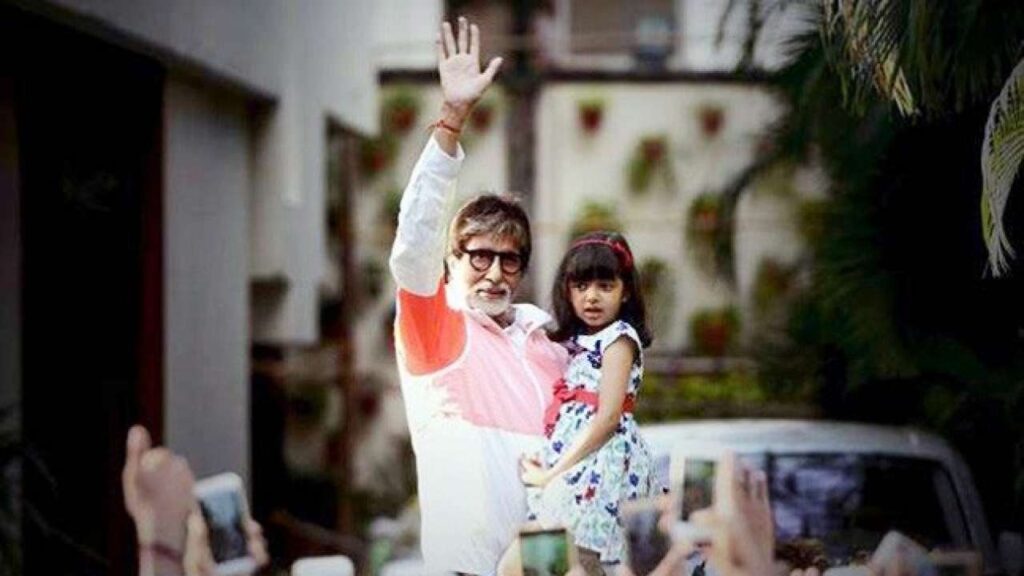 Amitabh Bachchan And Aaradhya Bachchan MOST ADORABLE moments together - 0