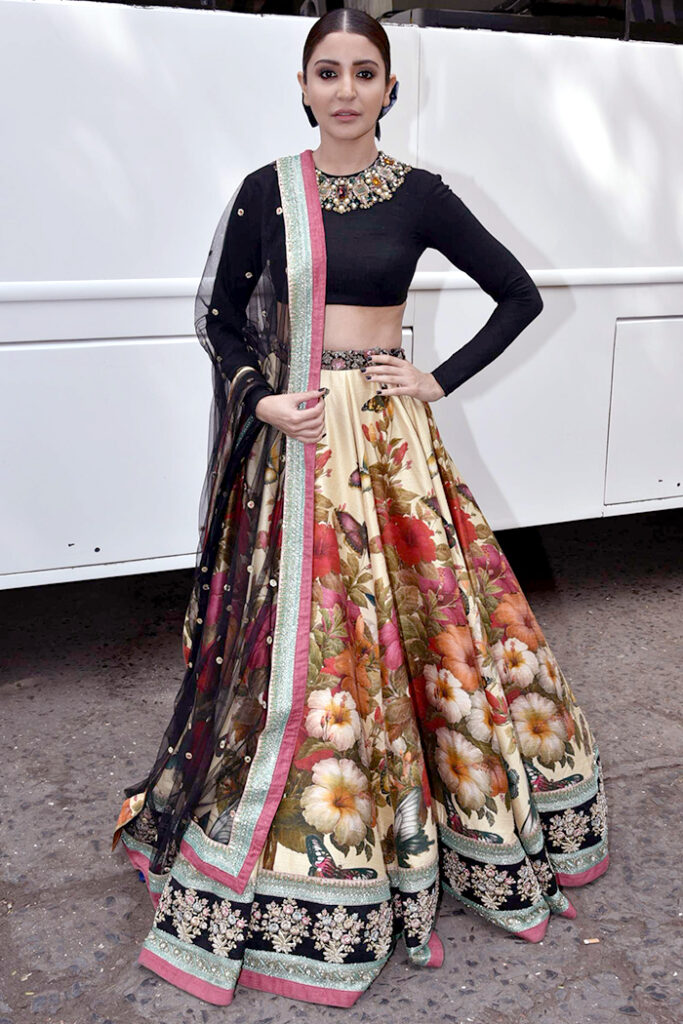 Anushka Sharma In Sabyasachi Outfits, Check List! - 0