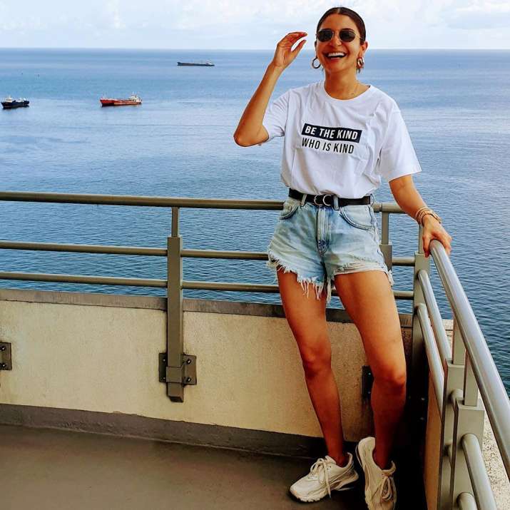 Anushka Sharma, Janhvi Kapoor and Priyanka Chopra’s fashion statement is a perfect option for your vacation wardrobe - 0