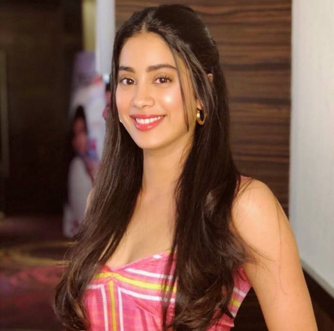 Sara Ali Khan and Janhvi Kapoor: Nepotism or Talent? - 3