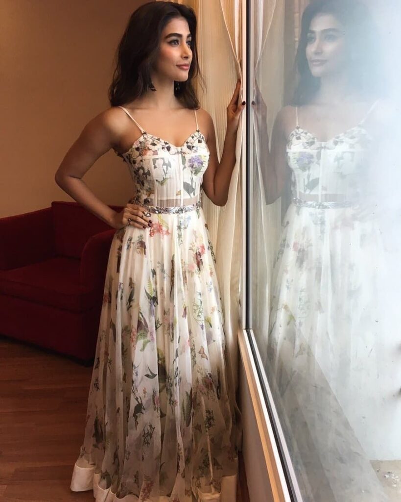 Anushka Shetty, Pooja Hegde, Sai Pallavi: 6 Prettiest Maxi Dresses Of These Tollywood Actresses That You’ll Love! - 1