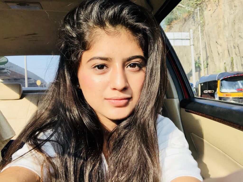 Arishfa Khan’s Casual No-Makeup Look! - 1