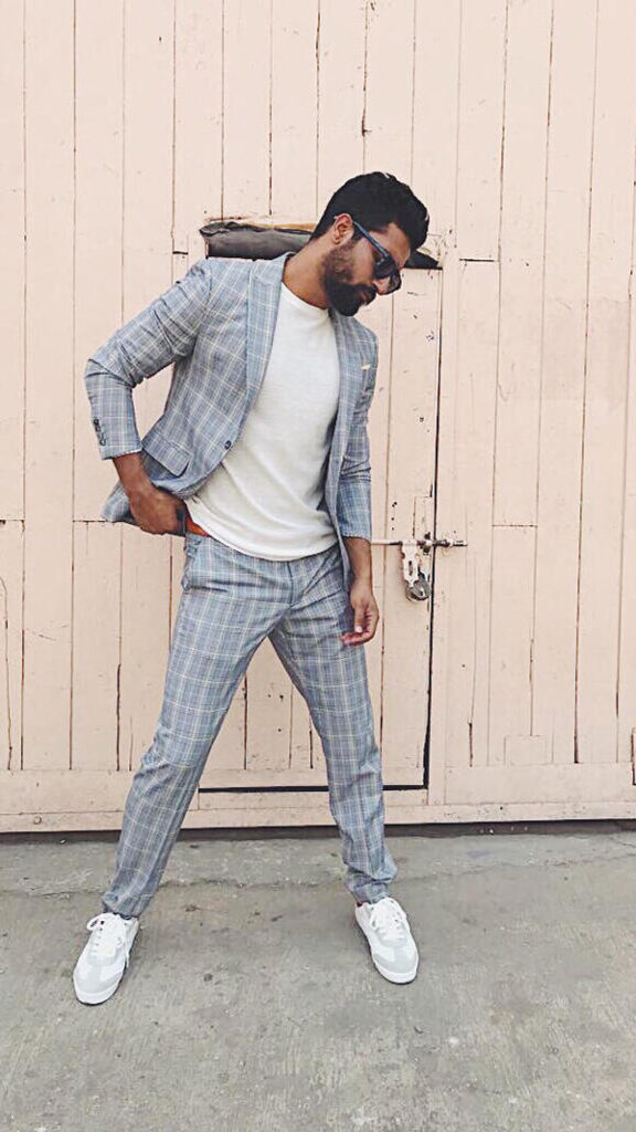 Ayushmann Khurrana, Shahid Kapoor, Varun Dhawan And Vicky Kaushal’s Best ICONIC Fashion Moments - 0