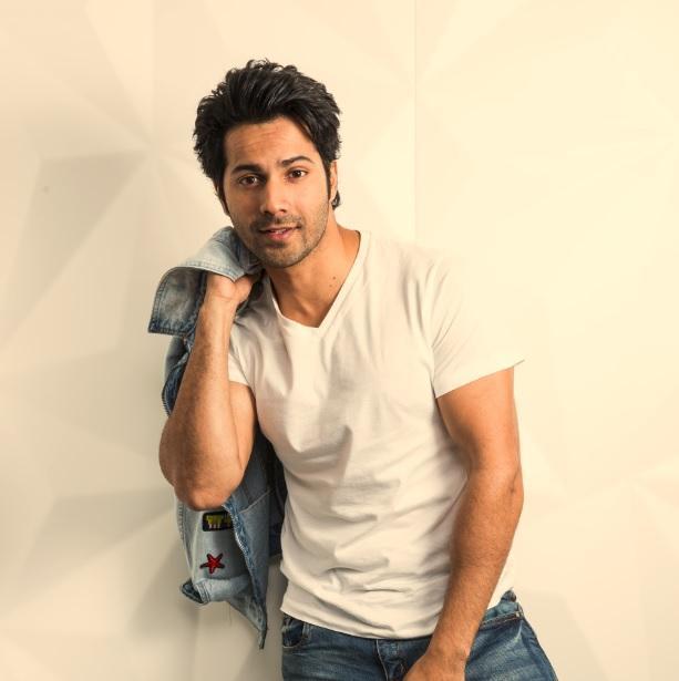 Ayushmann Khurrana, Shahid Kapoor, Varun Dhawan, Vicky Kaushal: Who is the HOTTEST? - 3