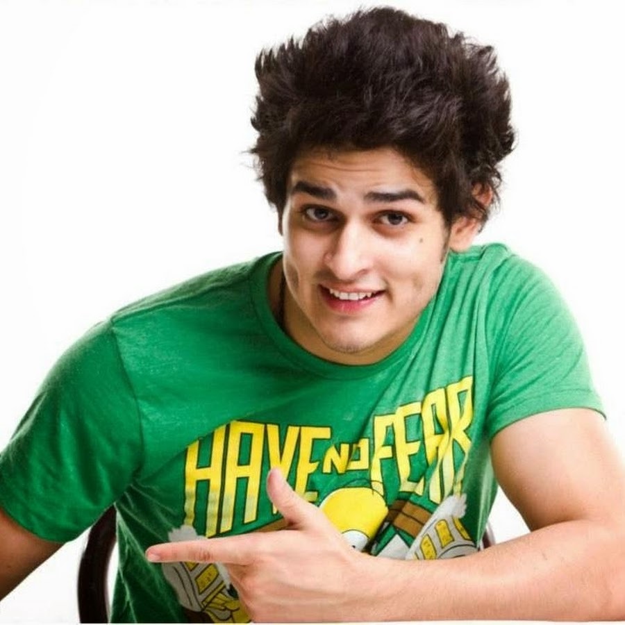 Check Now: Unseen Pictures Of Young Priyank Sharma 1